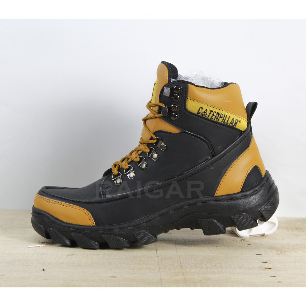 Sepatu Pria caterpillar cat safety ujung besi septi boots kerja lapangan kuat keren terbaru