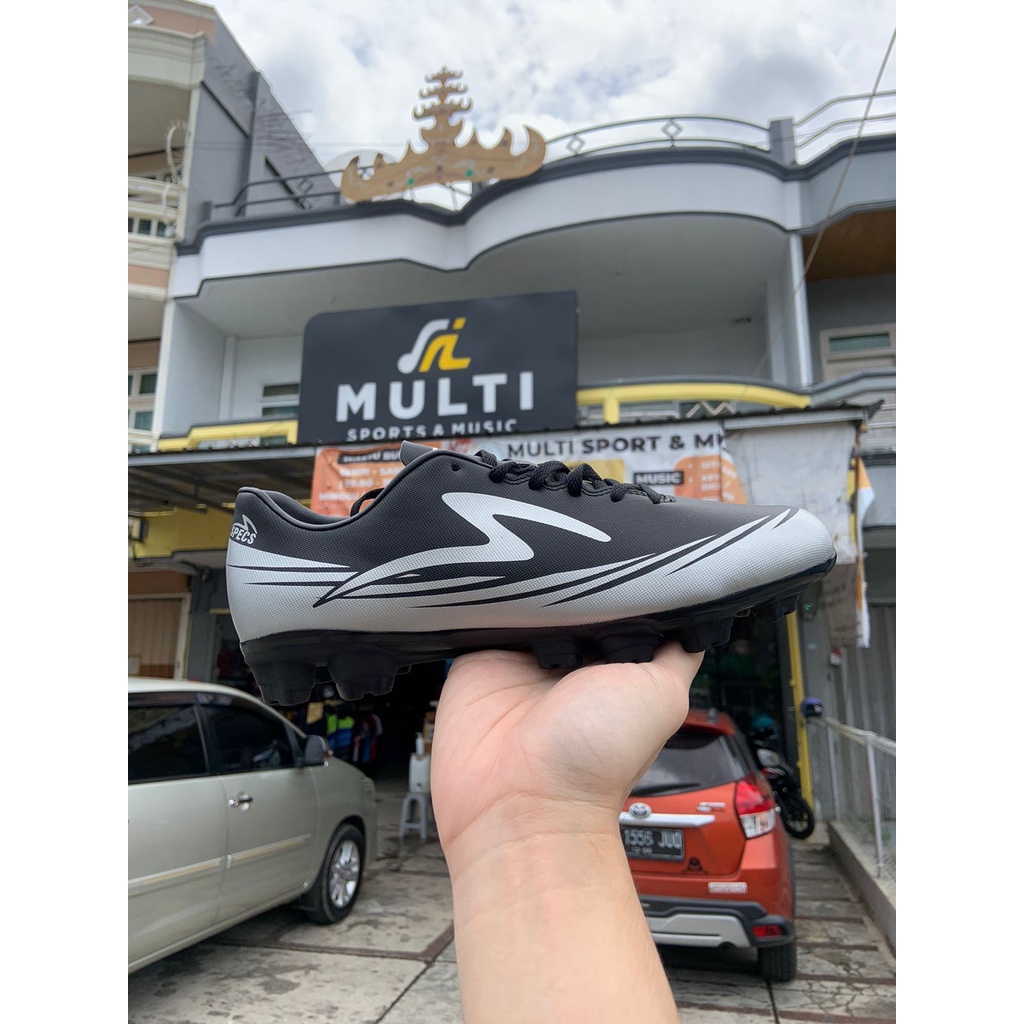 Sepatu Bola SPECS Sparta FG - Black/Silver