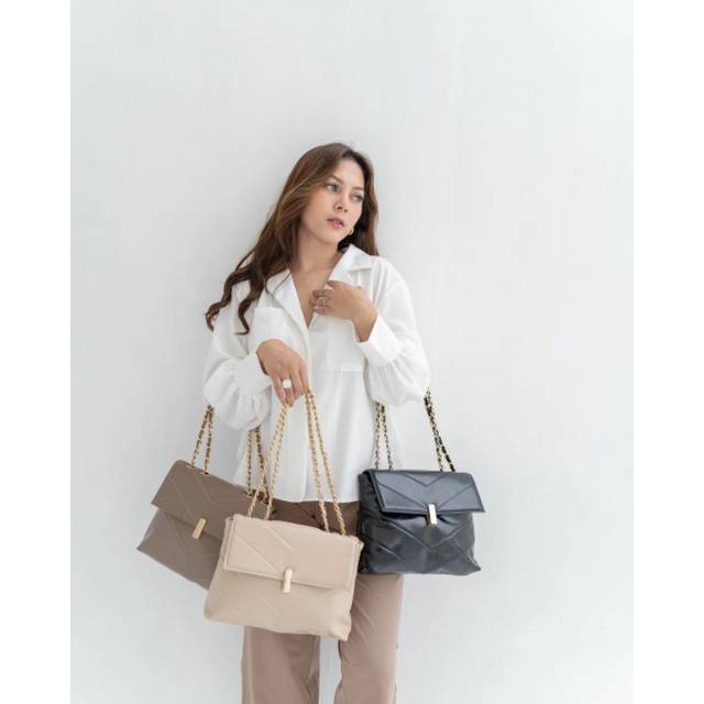 Slingbag flicka kode J 66