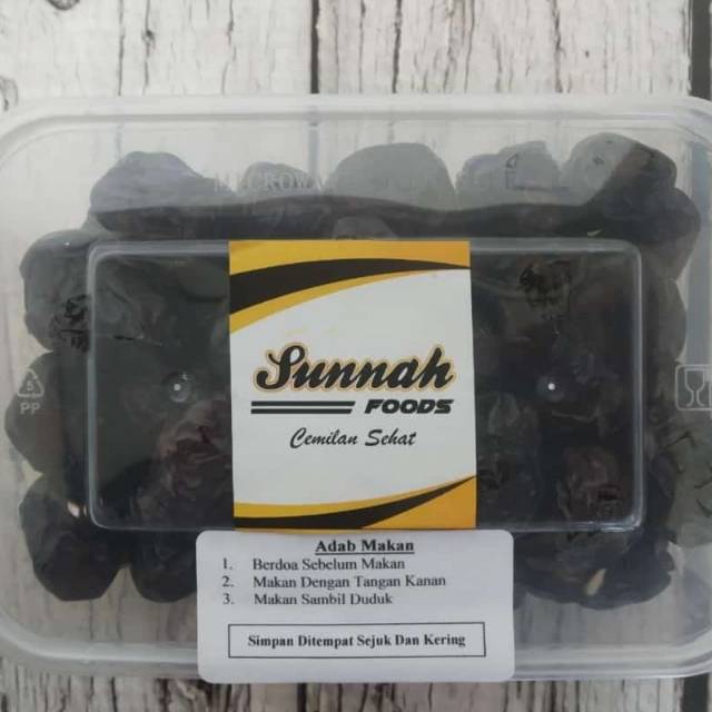 

Kurma Ajwa