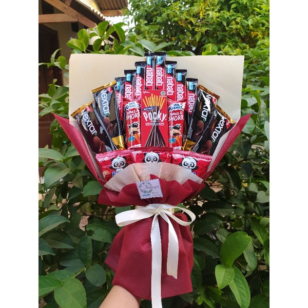 Buket Snack /paket/bingkisan Snack Ulang Tahun/Ultah/ Wisuda/Kado/Hadiah/ ANNIVERSARY / CEWE