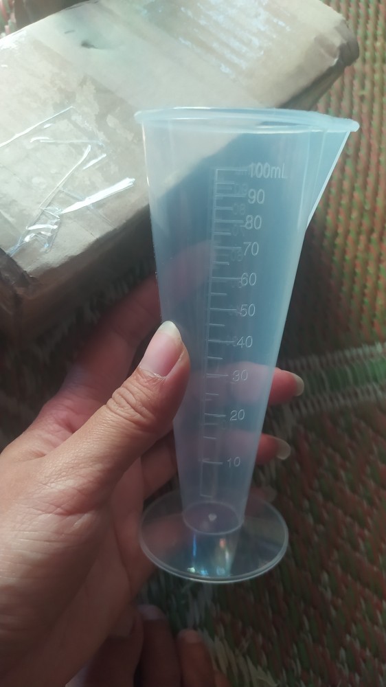 Gelas Ukur 100 Ml Bahan Plastik