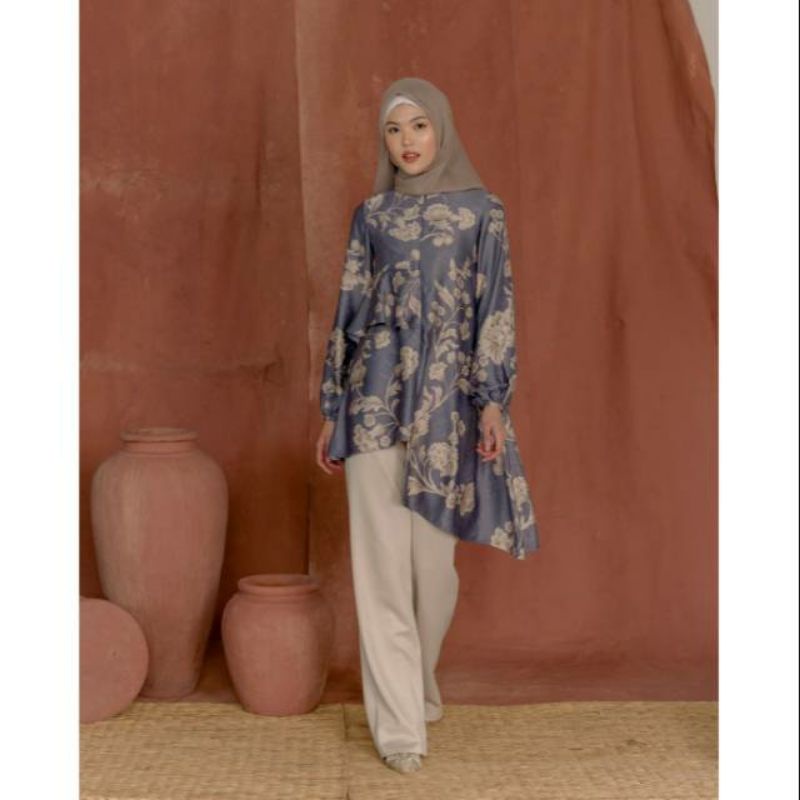 Cendana Tunik in Cloudy Size XS By Wearing Klamby / Blouse New Original