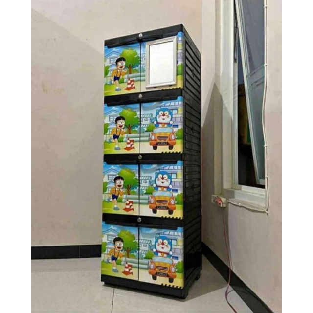 Lemari Plastik Diva Mini Kaca Susun 4 Karakter Doraemon / Hello Kitty