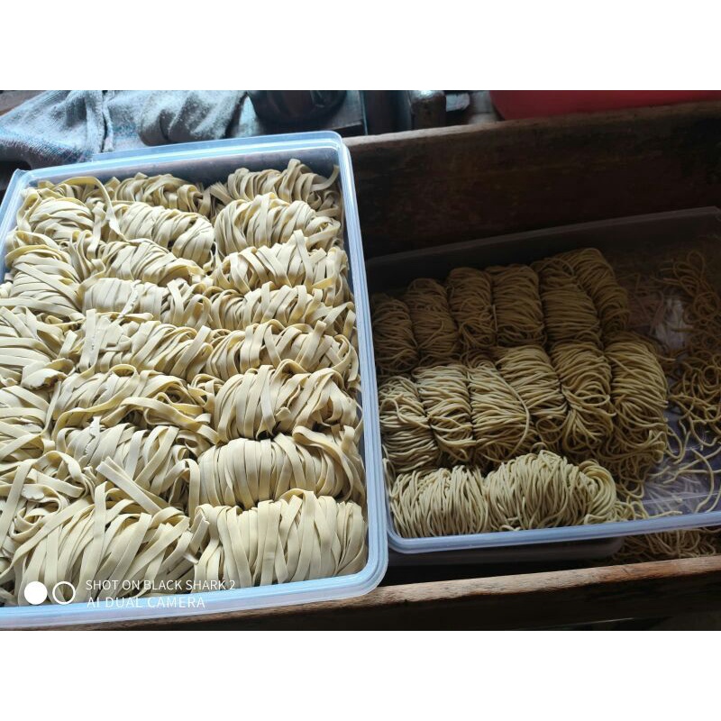 

Mie Frozen Food + bumbu