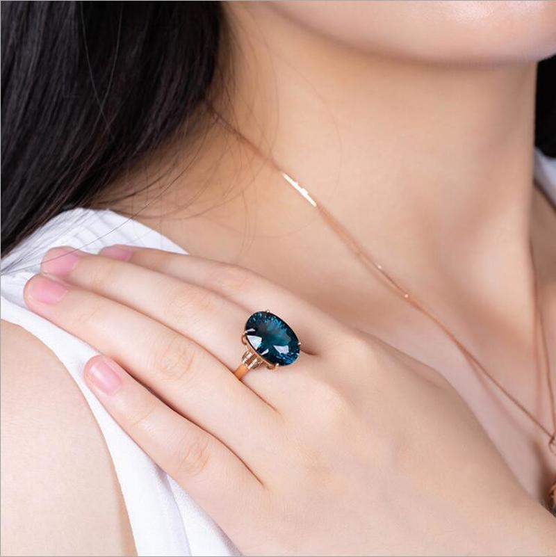 Cincin Rose Gold Desain Merak Safir Hias Kristalberlian Untuk Wanita