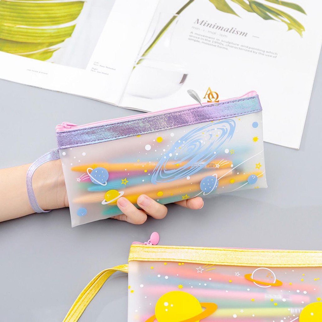 

Tempat Pensil Unik / Zipper Case Motif Planet