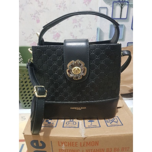 TAS HANDBAG TOTEBAG SLEMPANG TAOLEYU IKAN GC