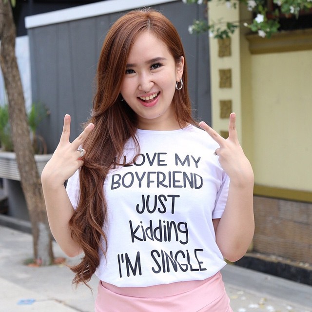 Kaos Love My Boyfriend Just Kidding I'm Single