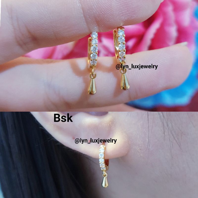 anting warna emas/ anting wanita cantik/ anting aksesoris premium/ anting titanium lapis emas