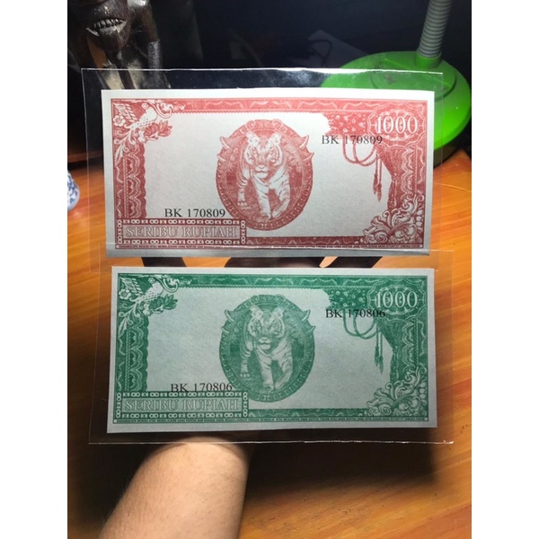 Uang Kuno Soekarno 1000 Rupiah 1964 Belakang Harimau Merah dan Hijau