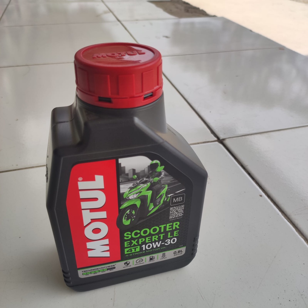 Oli MOTUL SCOOTER EXPERT LE 10W30 0.8L oli motor matic