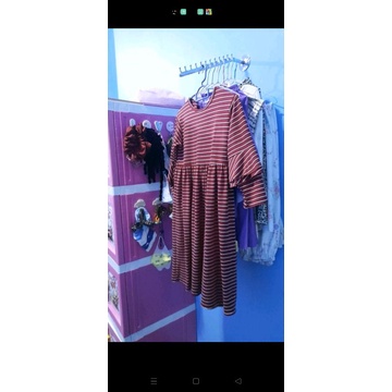 Hanger suling tembok 12 titik tekuk Gantungan baju Display toko