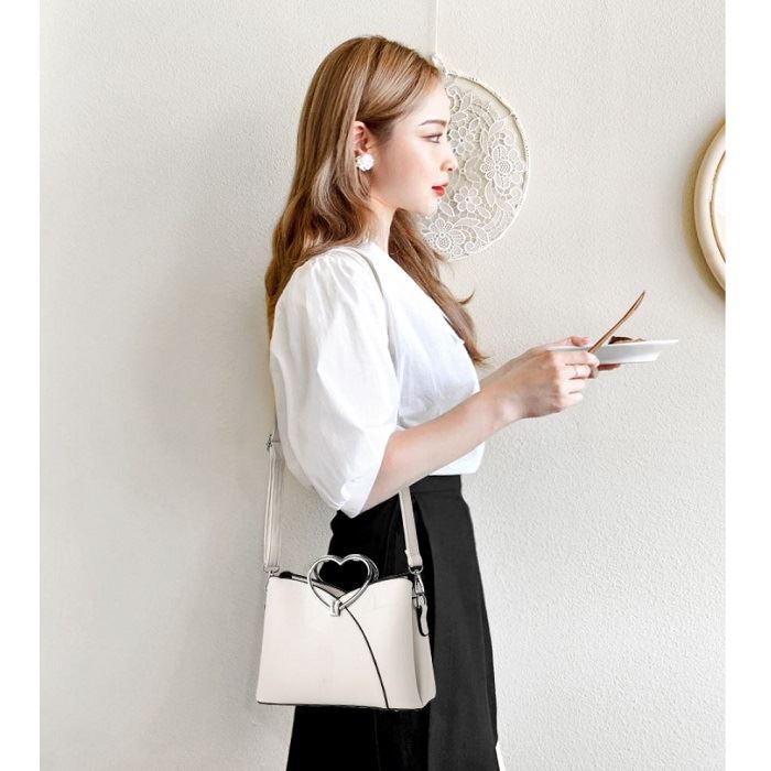 201118 Tas Selempang Wanita Import Premium Slingbag 1 KG MUAT 2 BQ2945 JTF8071 GT1997 GT1741 LT1314