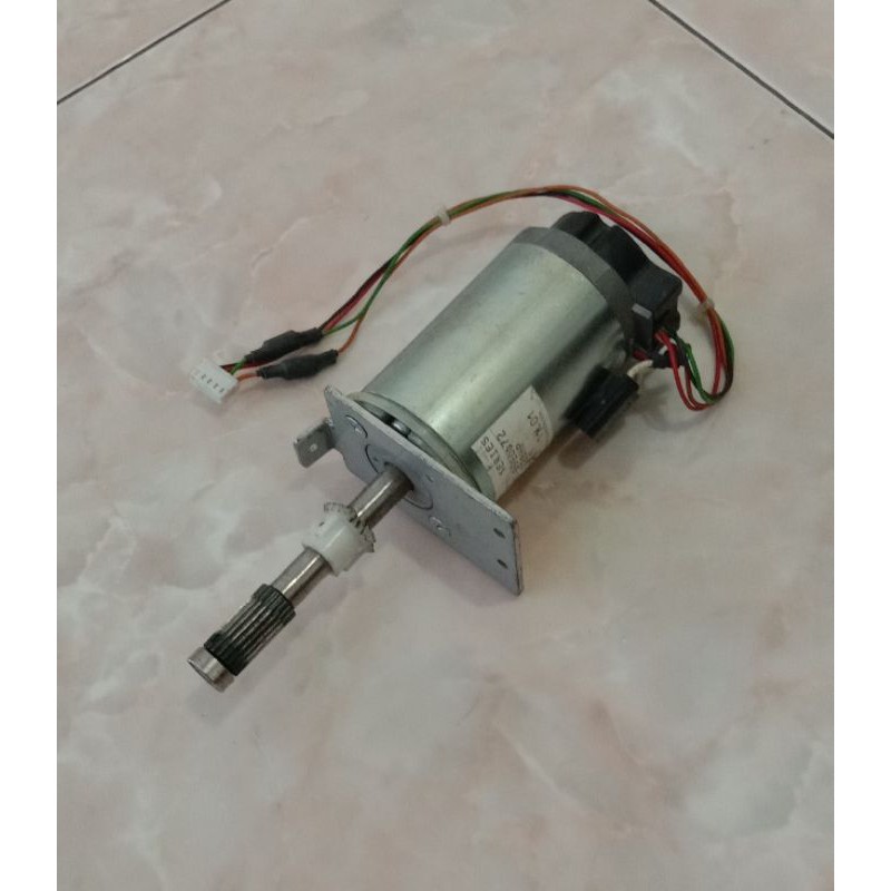 Nidec Dc servo Motor 24V