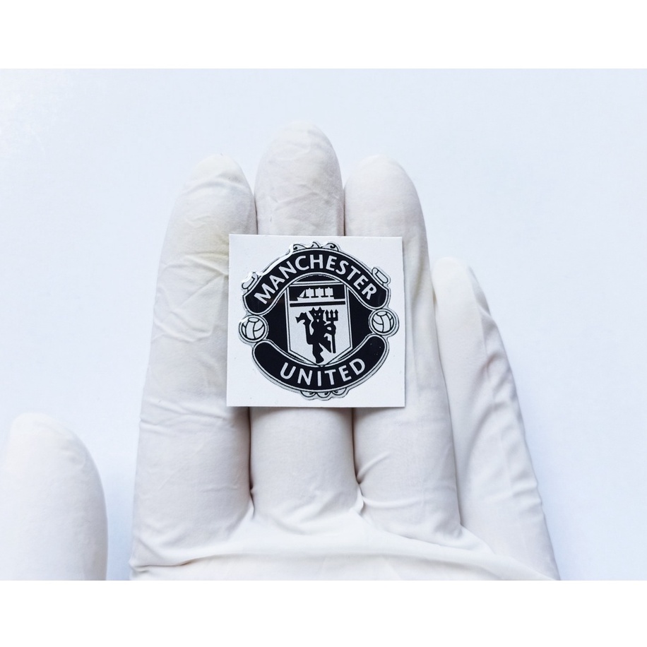 Stiker Manchester United hitam kecil