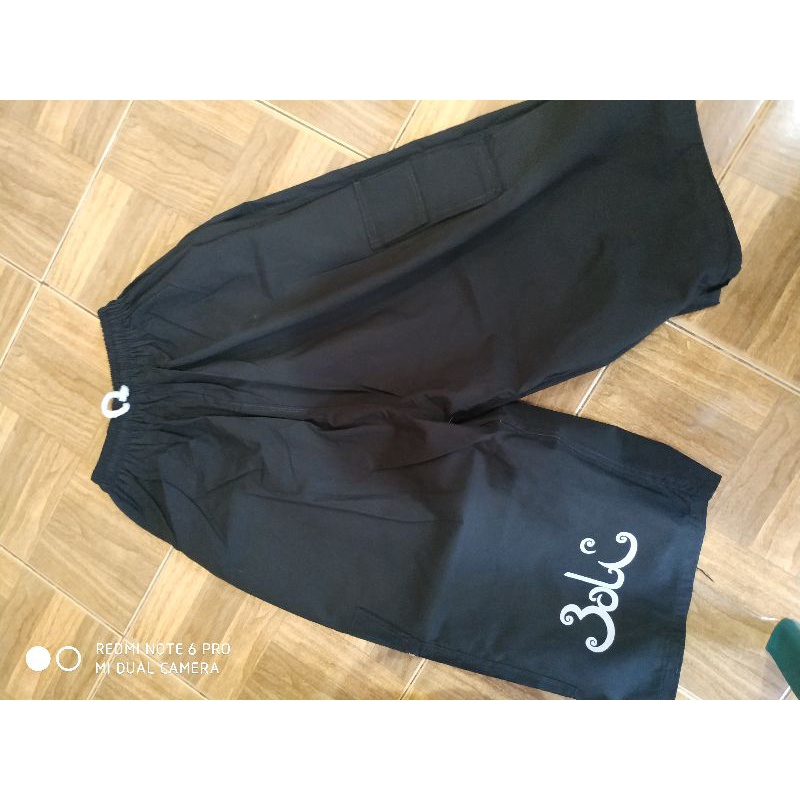 Celana pendek Pria Bali