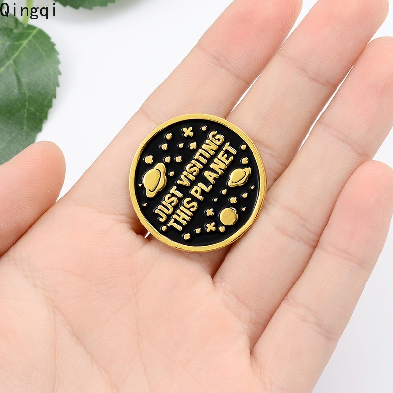 Bros Pin Enamel Desain Planet Luar Angkasa Untuk Hadiah