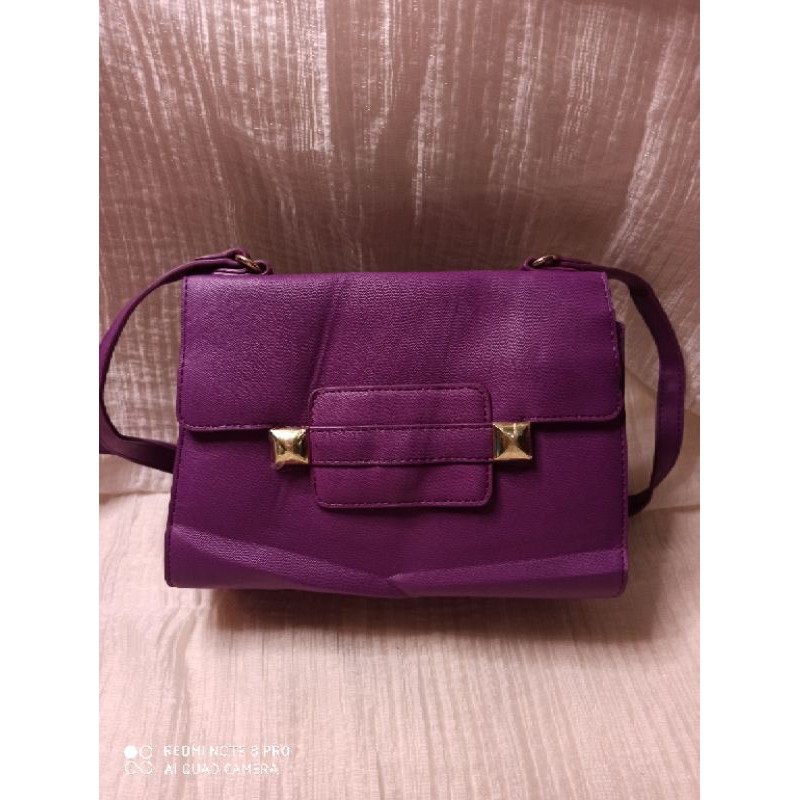 Vera wang bag warna ungu cantik -preloved
