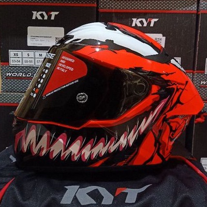 helm kyt tt course carnage