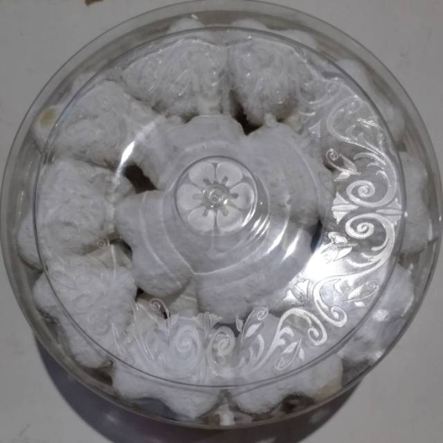 

Kue putri salju