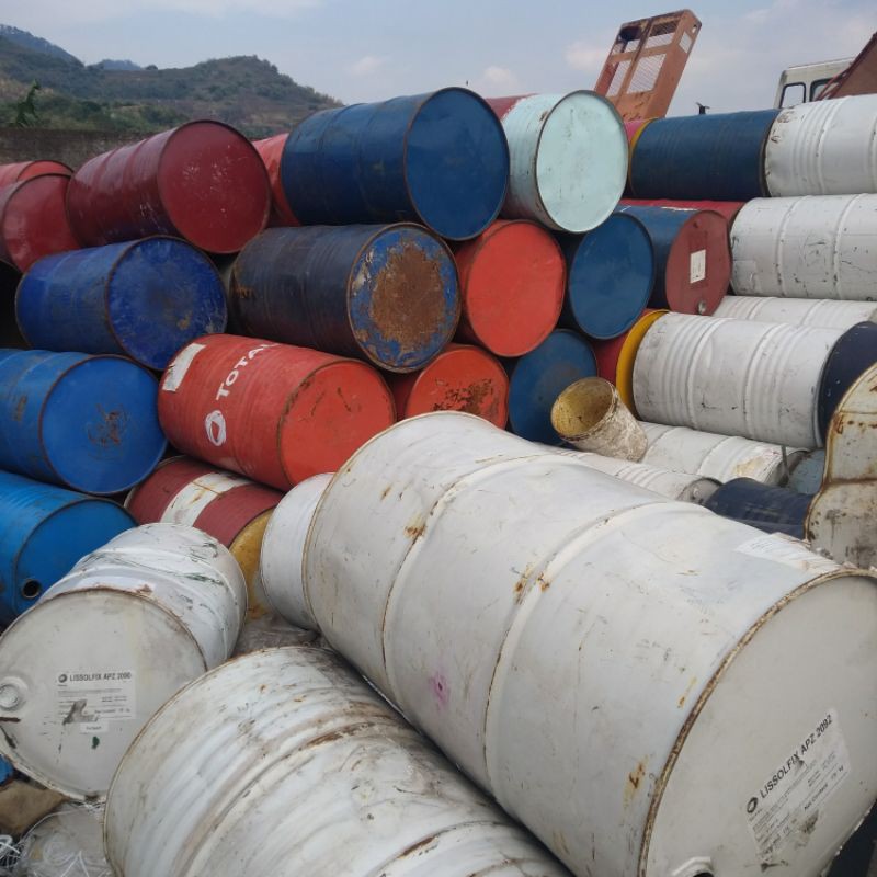 Drum atau Tong Besi 200 Liter