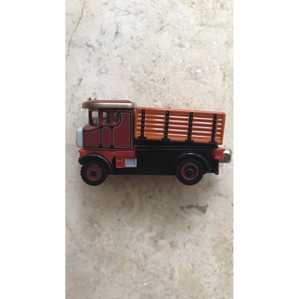 Thomas and Friends Diecast - Elizabeth (MAGNET)