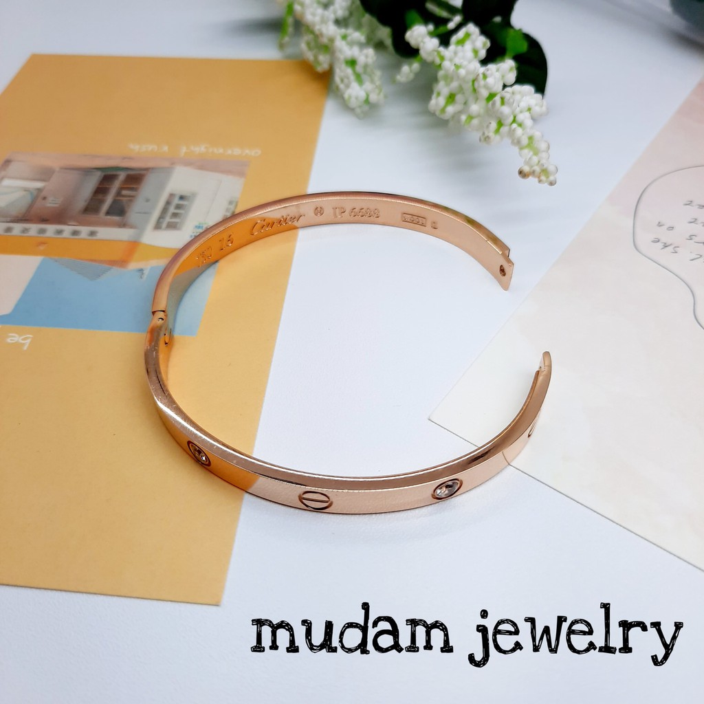 Gelang Titanium Model  Dengan Diamond Artifisial  Dengan 750