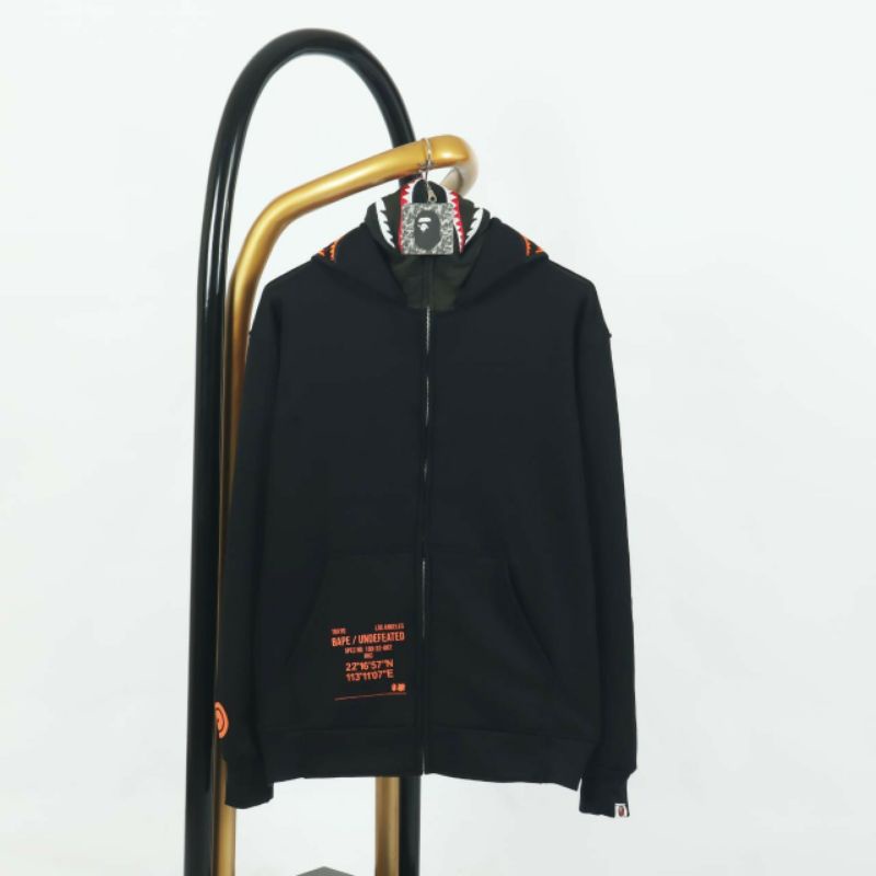 jaket sweater bape WGM X Undefeated