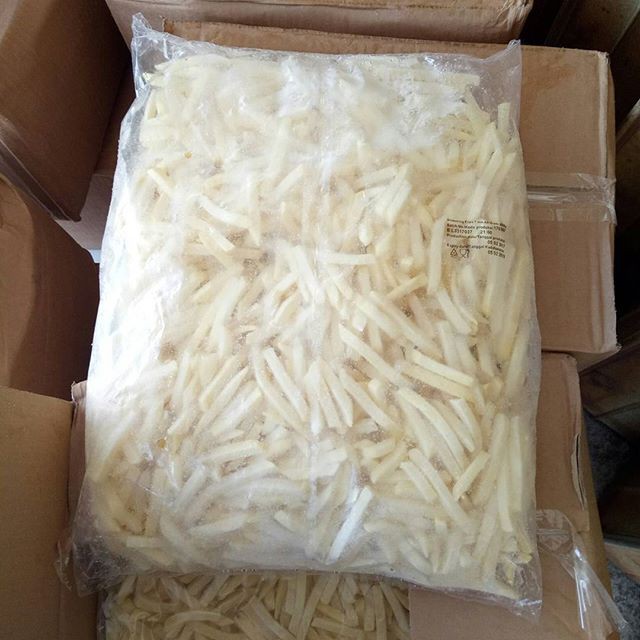 

Kentang Goreng (French Fries) LURUS/Shoestring 2.5kg