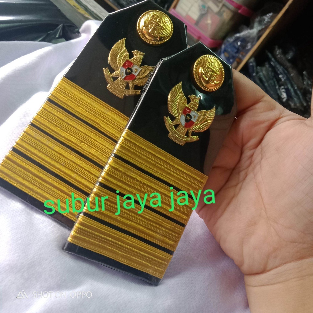Tanda/Aksesoris/Atribut Pangkat/Evolet Pelayaran/Pelaut/Nakhoda PDU Garuda Tingkat/Strip/Balok 4