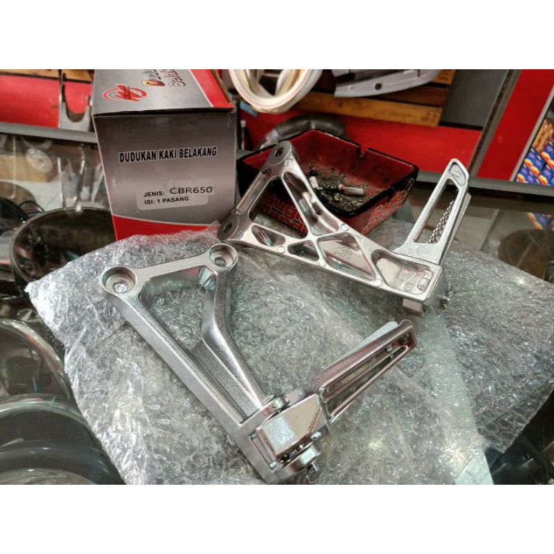 postep belakang cbr 650 import mirip original full marking