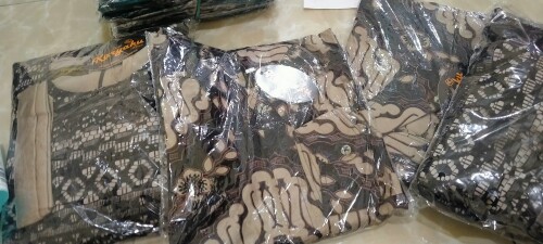 Gamis Couple-gamis Brukat Lace Maxmara Tile Doti - Kemeja Batik Pria