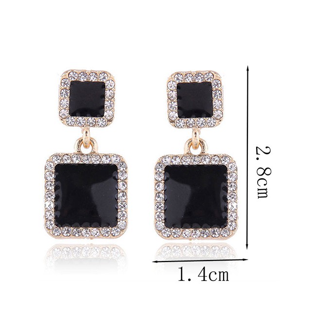 LRC Anting Tusuk Fashion Gold Size Square Diamond Stud Earrings A58005