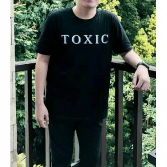 KAOS DISTRO TOXIC PRIA WANITA