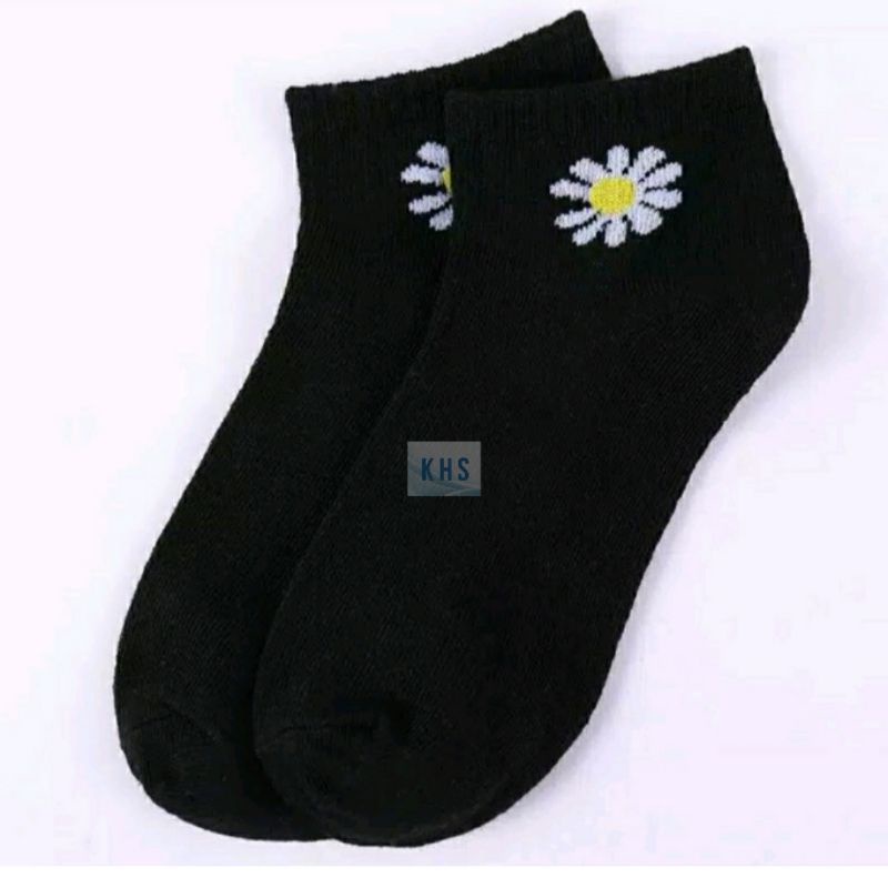Kaos Kaki Fashion Motif Bunga Daisy Flower Wanita Kaus Semata Kaki Ankle Socks Hidden Bear Korea KHS-6