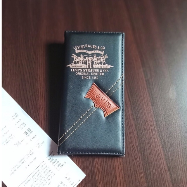 HARGA CUCI GUDANG‼️ dari anton hilmanto dompet paspor panjang murah meriah pria murah meriah #dompet #dompetpanjang #99 #murahmeriah #shopee