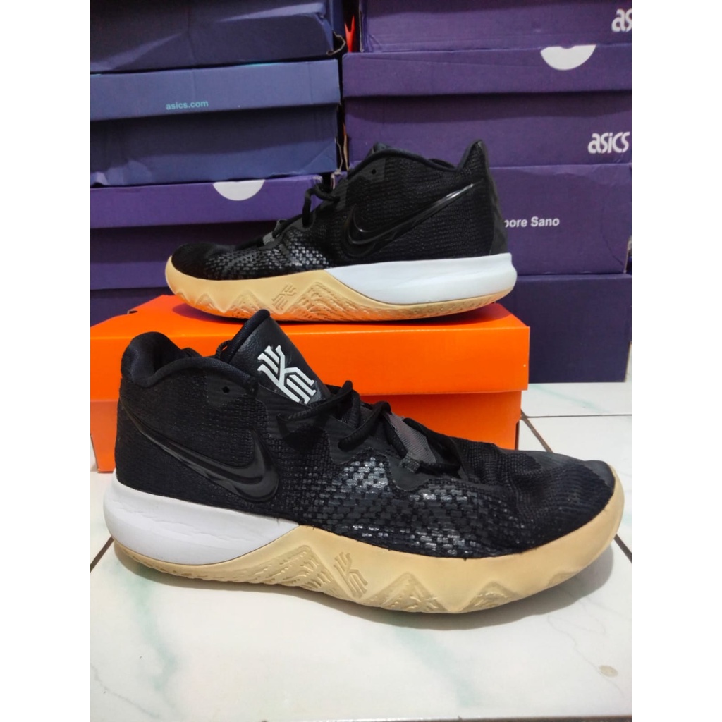 PROMO SEPATU BASKET/VOLI KYRIE FLYTRAP SECOND ORIGINAL SIZE 44