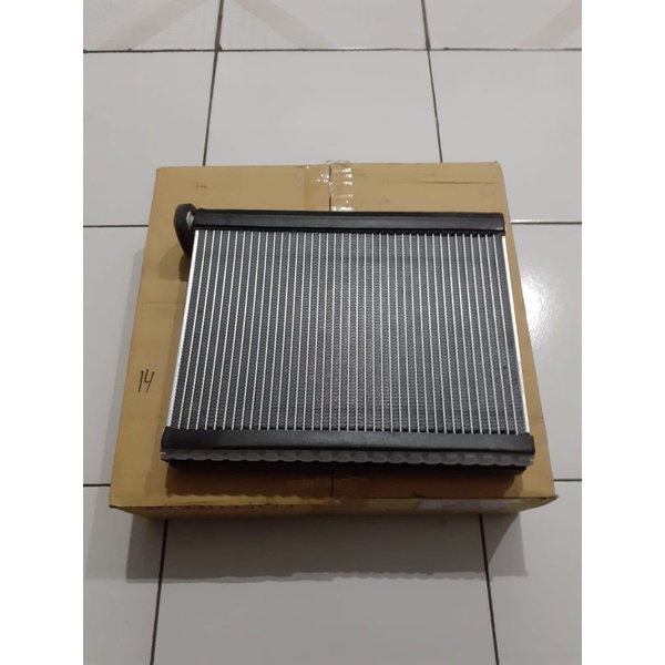 evaporator ac pajero