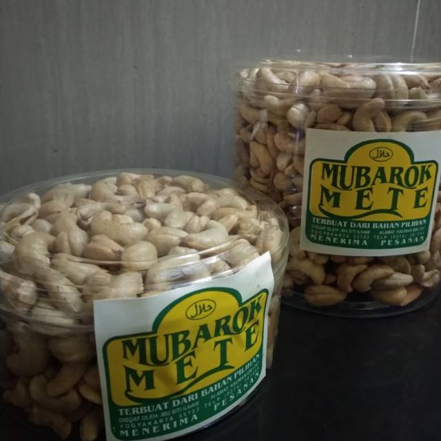 

KACANG METE PREMIUM