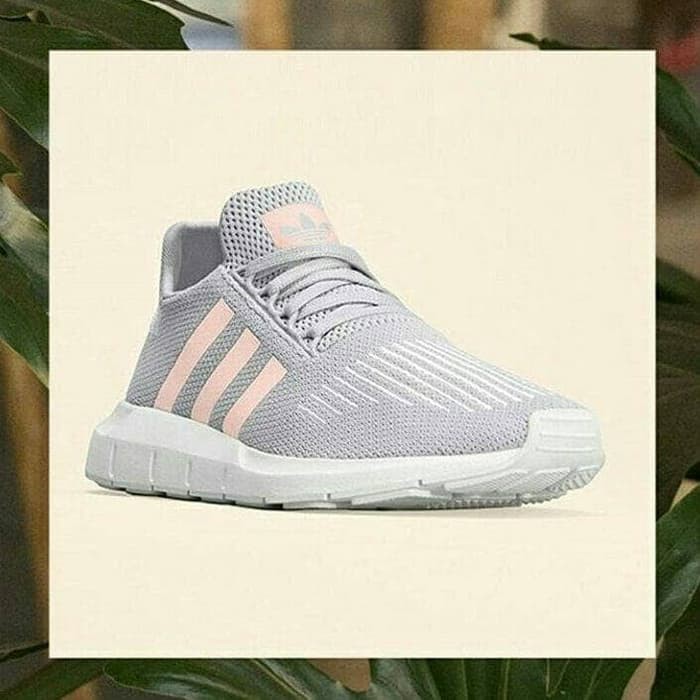 adidas originals swift run icey pink
