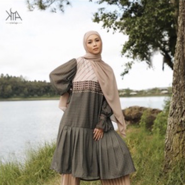 Zaskia Sungkar Preloved Tunik