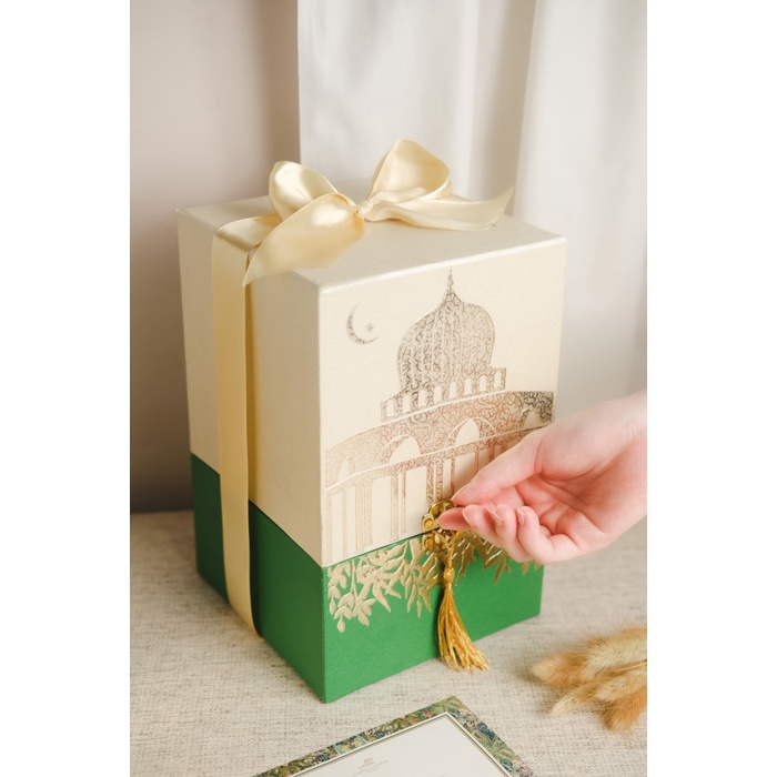 

Hardbox Packaging Kardus Kotak Kado Hampers Box Lemari Idul Fitri Lebaran Ramadhan Eid Mubarak Kokoh Besar Gift Set Premium - MEKKAH HAMPERSCOOKIES