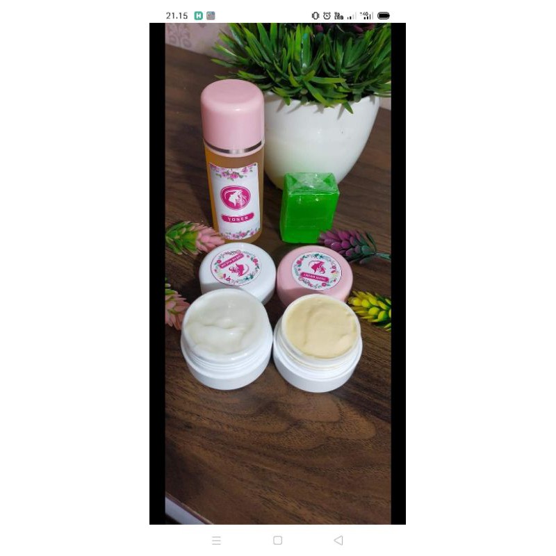CREAM SS ORIGINAL  CREAM PEMUTIH WAJAH AMPUH MENGOBATI JERAWAT FLEK GLOWING AMAN BPOM CREAM NRL