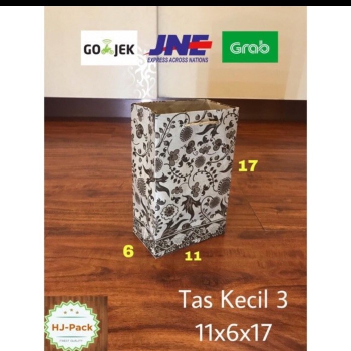 

Paperbag Kecil Motif Putih/Tas Kertas Kecil Motif/Goodiebag Motif