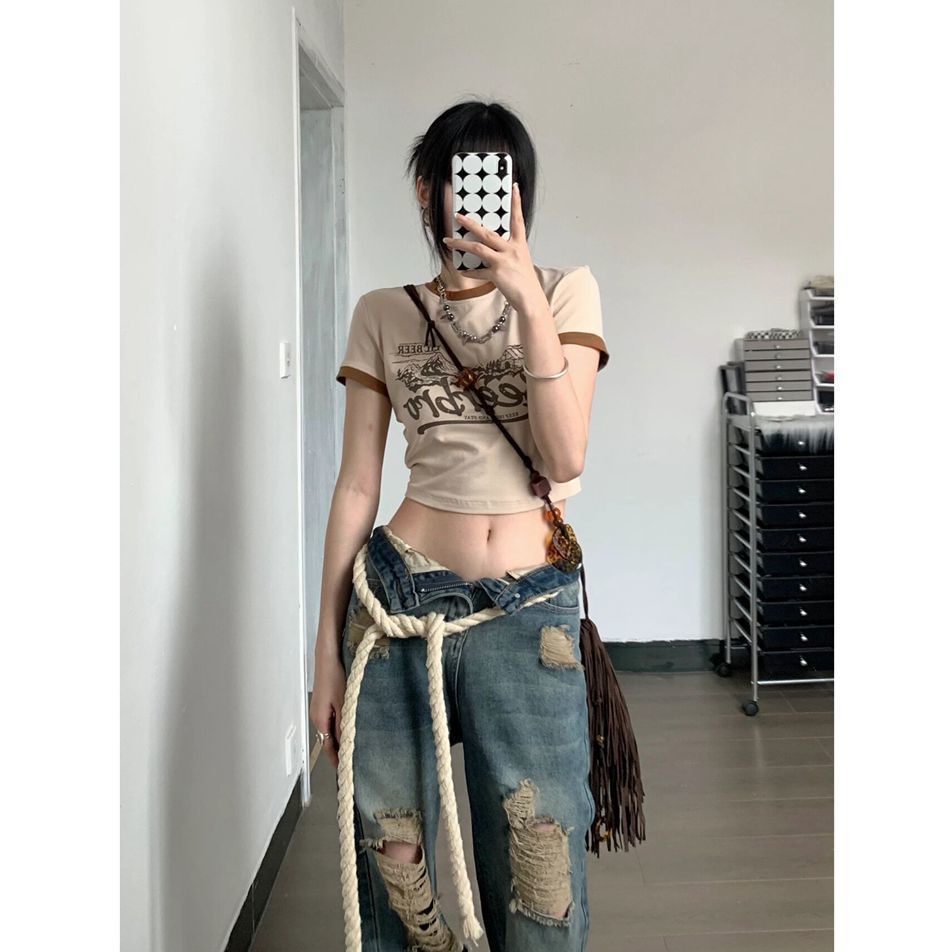 Eropa dan Amerika retro bahu depan T-shirt wanita desain rasa niche slim slim manis hot girl cropped