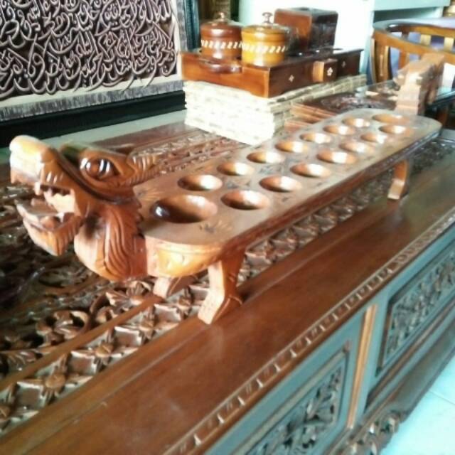 dakon congklak ukir dari kayu dan biji dakon congklak