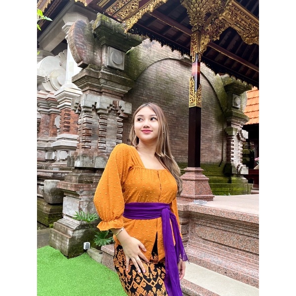 Kebaya sabrina kemala uragiri strait lengan kerut