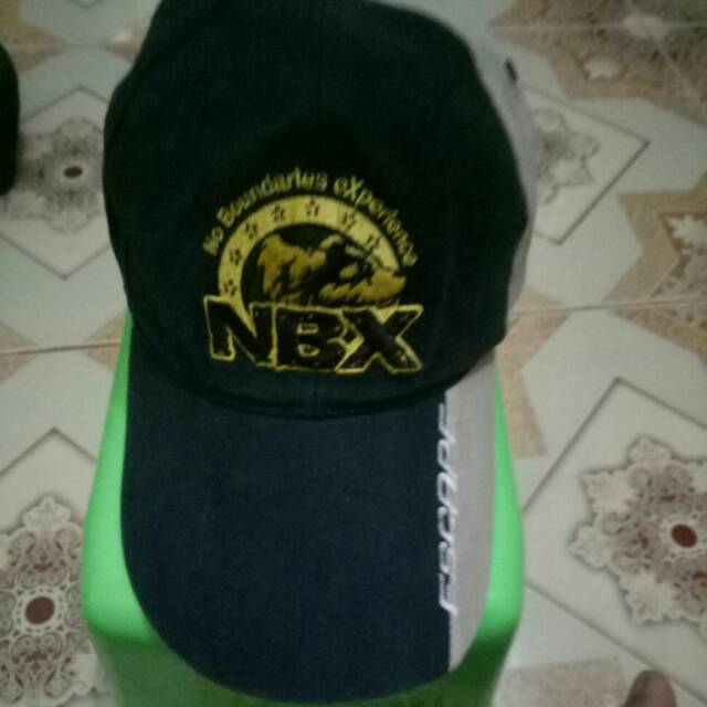 Topi Ford Collection Preloved