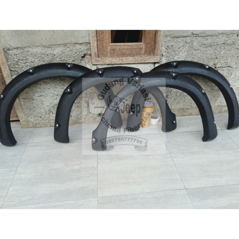 over fender avanza lama